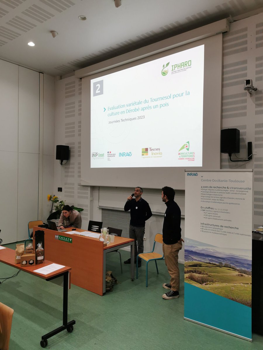 INRAE Occitanie-Toulouse (@inrae_tlse) on Twitter photo 🔴 C'est parti pour la journée technique sur les systèmes de culture en relai et dérobé 🌱🌻
<a href="/UEAuzeville/">UE APC (Agroécologie et Phénotypage des Cultures)</a>
➡️ Résultats agronomiques
➡️ Retours d'expérience
➡️ Quiz et lots à gagner
Merci à @ENSAT_INP pour l'accueil❗ 🔴 C'est parti pour la journée technique sur les systèmes de culture en relai et dérobé 🌱🌻
<a href="/UEAuzeville/">UE APC (Agroécologie et Phénotypage des Cultures)</a>
➡️ Résultats agronomiques
➡️ Retours d'expérience
➡️ Quiz et lots à gagner
Merci à @ENSAT_INP pour l'accueil❗