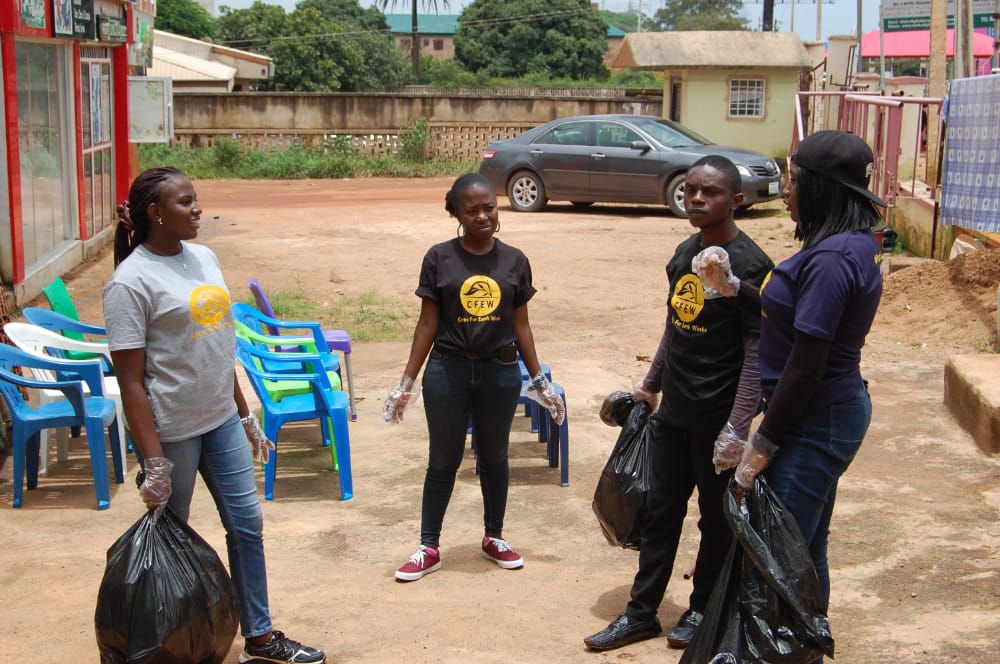 _CFEW's tweet photo. As an organization,we have seen  #ZeroWaste work when  communities are educated that there’s a reason recycle is LAST. “Reduce, Reuse, Recycle” 

For  #ZeroWasteMonth, our call is that recycling shouldn’t be the first line of defense, it should be a last resort .
#IZWM2023 https://t.co/norZ36P1pw