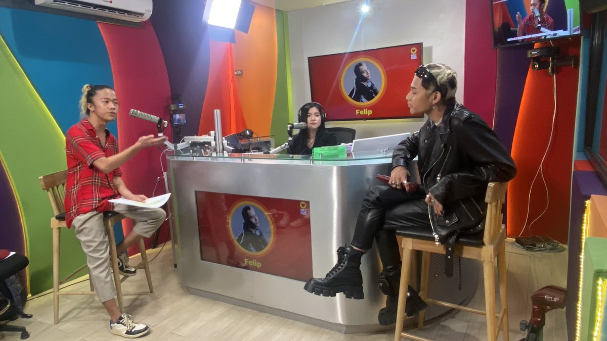 ConyoBicolano's tweet photo. @felipsuperior broskie!U r such an inspo! Ur aura is legit na grabe pero the best yung humility mo. Gagii pareh tnx @loveradiomanila for the opportunity na mainterview ang gem na ito 💎🐥#ConyoBicolano #FeliponLoveRadio #TeamPromdi #ATIN #SISIW #rocksta https://t.co/WlRVEnp4hY