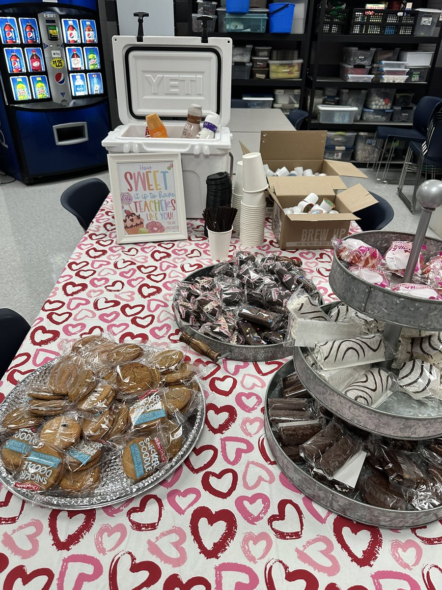 Mrs_Sarah_Kirby's tweet photo. Thank you to our sweet PTO for the yummy surprise treats today! You spoil us! 🥰💗 #jces #olsd #teacherlove https://t.co/UDjlgDVbXK