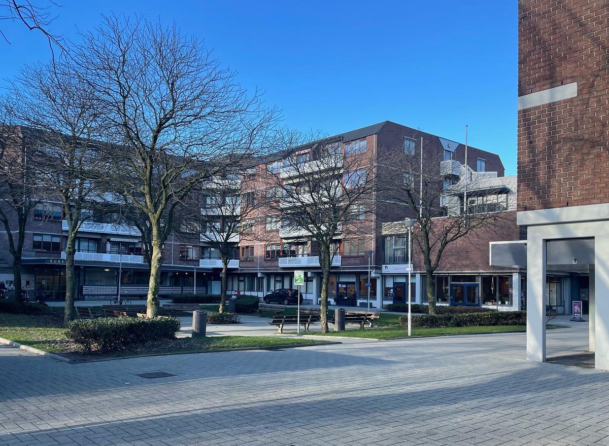 Goudseplein in 1960 vs Today.

This square and surrounding neighborhood barely survived WWII — laying on the very edge of the ‘Brandgrens’. Nonetheless it was completely obliterated and replaced during the urban renewal programs of the 1970.