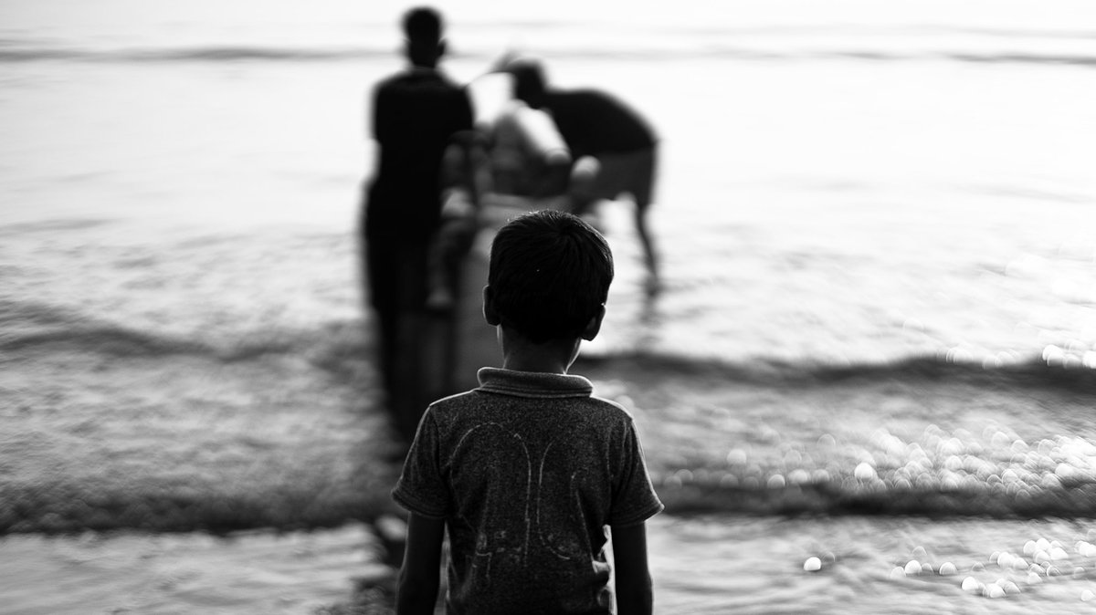 They came and left without him…
#streetstories