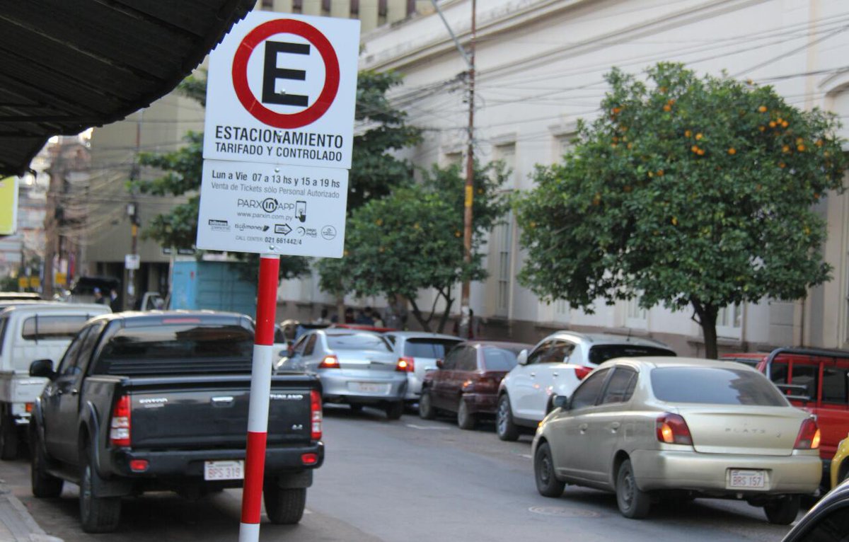 pablocallizob's tweet photo. ESTACIONAMIENTO TARIFADO Y CONTROLADO 🅿️🚗

Todo lo que tenés que saber respecto al proyecto, zonas a implementarse, horarios, tarifas, forma de pago, gestión, multas, cuidacoches y PMT en este hilo 👇 https://t.co/3bmErmM91C
