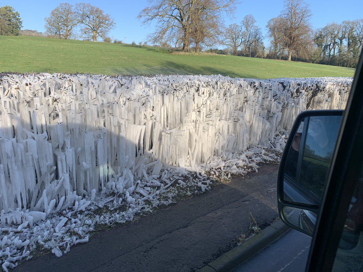 AvonValleyClean's tweet photo. Mother Nature at her best https://t.co/4PVTejsyPR