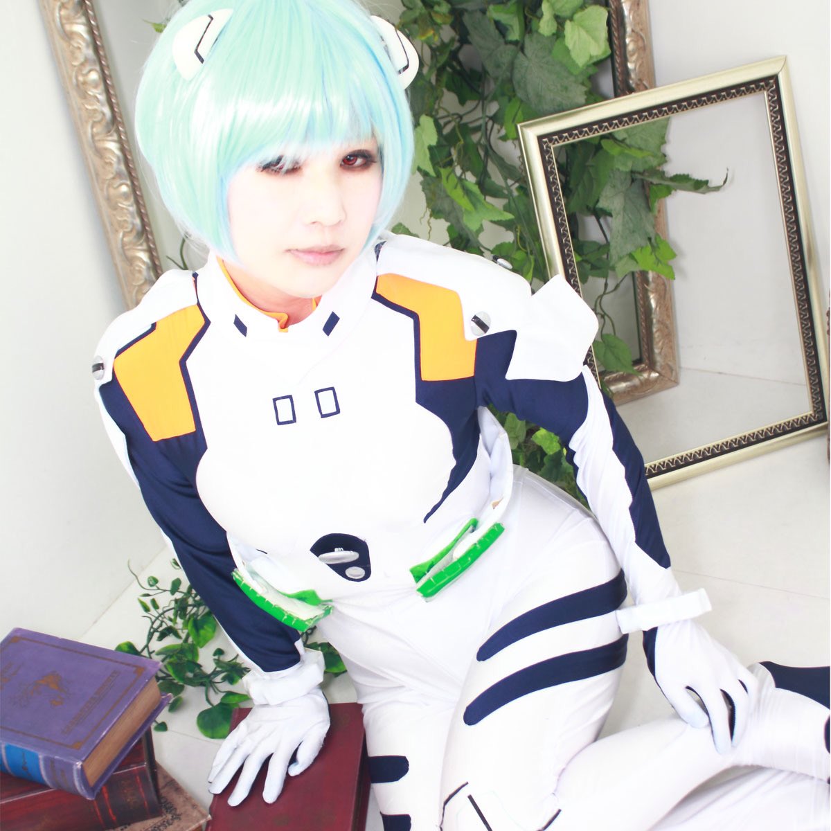 singe_cos's tweet photo. 綾波レイコスプレ、5年前か…💦
今のが痩せてるからやりたい(´・ω・｀)白いプラグスーツ、膨張色だからよけいやばい！ https://t.co/Dnt0ptkT24