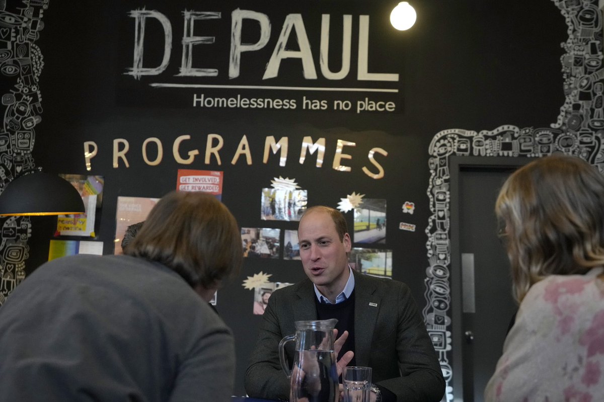 Prince William visited @DepaulUK today to highlight the work they are doing to help young people experiencing homelessness. The issue is set to be a key theme of his work in 2023. Princess Diana made several visits to the charity in the 1990s. 

(📷 Kirsty Wigglesworth)
