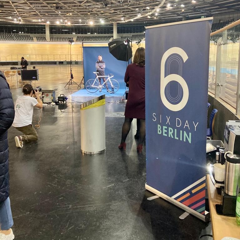 Auch wenn die 6days diesmal kürzer sind, das wird ein toller Saisonstart im Velodrom! Auch für den Nachwuchs: berlincycling.com/brv-mit-future… #sixdays #wirsindradsportinberlin