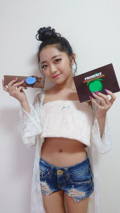 Twitterのコスプレ画像22