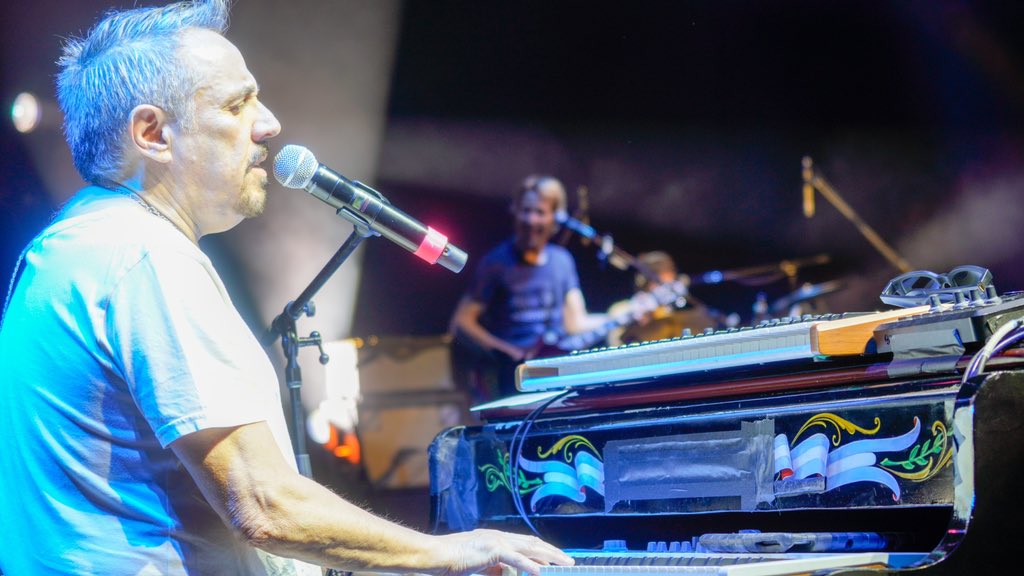 alelernerok's tweet photo. En breve también les estaré contando fechas de todos los shows en Argentina y Uruguay que vienen en pocas semanas! Espero verlos a todos! https://t.co/Tu1u3lS3k9