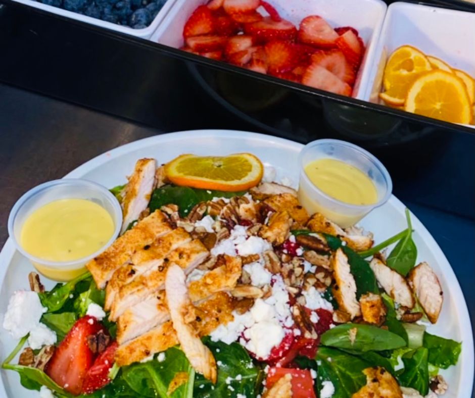 Who said salad has to be boring? 
Have you tried our Summer Spinach Salad yet!! It's filled with nutrition and delicious flavors.
Try for yourself today!
#salad #deliciousfood😋 #healthydiet #eatgoodfeelgood #breadnbuttertx