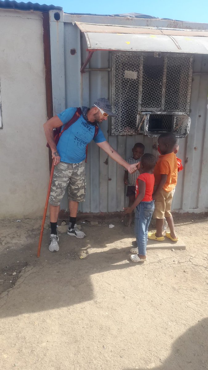 Dale soldiers on for the KZN kids #HeidelbergTimes #nowyouknow #WalkingTheTalk #buildingschools #moladi #kznfloods @DBE_KZN @MayorPappas  heidelbergtimes.co.za/2023/01/19/upd…