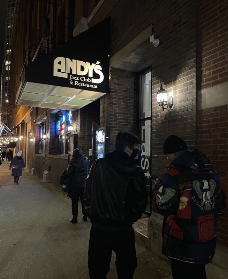 httpgap's tweet image. strollin around