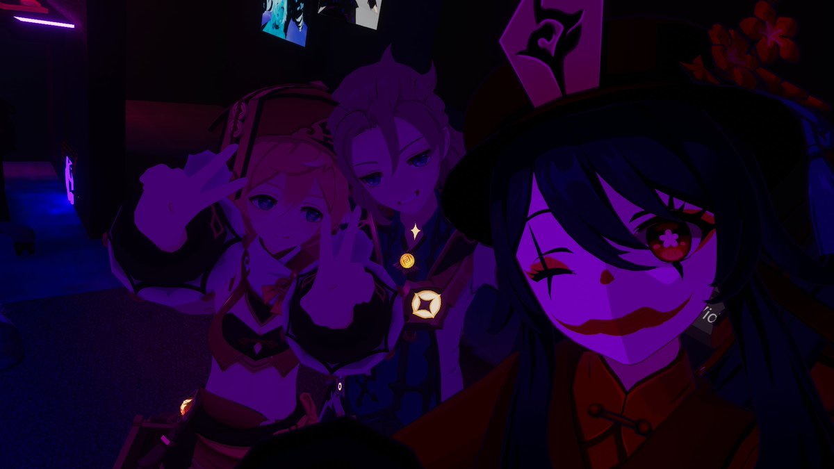 Reichisan's tweet photo. thank you for making my 2023 better ily homies
i forgot how cool playing vrchat with friends is!
 @BlackquillC @alphazerovt @MrowA21 https://t.co/ALokAligEZ
