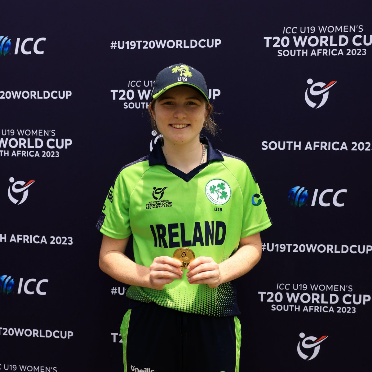 IrishWomensCric's tweet photo. Today's Player of the Match Georgina Dempsey 👏
#BackingGreen ☘️🏏 #U19T20WorldCup #BackingGina
Credit: ICC/Getty https://t.co/0ecqczHjtE