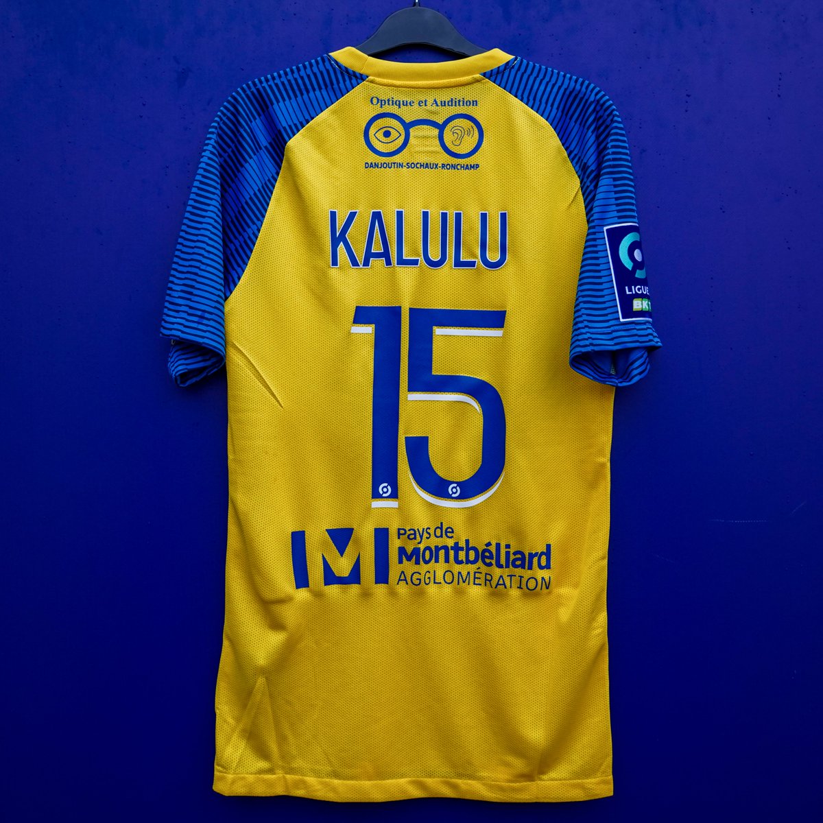 FCSM_officiel's tweet image. 🦁🆕 Optique et Audition Danjoutin-Sochaux-Ronchamp, s'affichera sur les tenues des Jaune et Bleu à l'occasion de #FCSMSMC ce vendredi.

🎁 Pour gagner le maillot d'Aldo Kalulu :
👉 Follow
🔁 RT + Like ❤️

👕 (1 maillot en jeu - multipliez vos chances sur Facebook et Instagram)