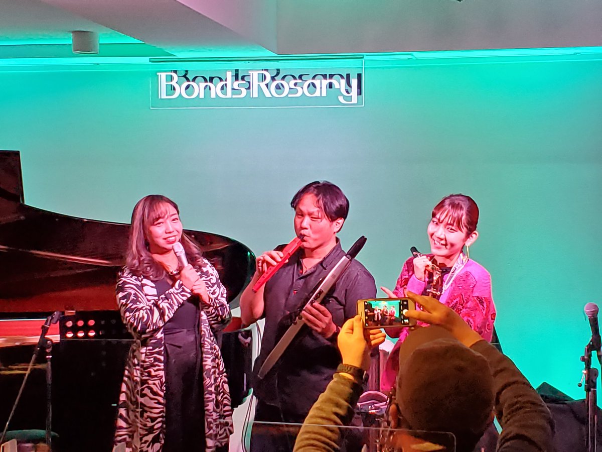 o7SMhkh0KnnKRsm's tweet image. 京都祇園🍡
BondsRosaryに、いってきました🍹

素敵な演奏ありがとう
ございました🎶
本日もお疲れさまでした🌠

#MarSA
#BondsRosary
#祇園