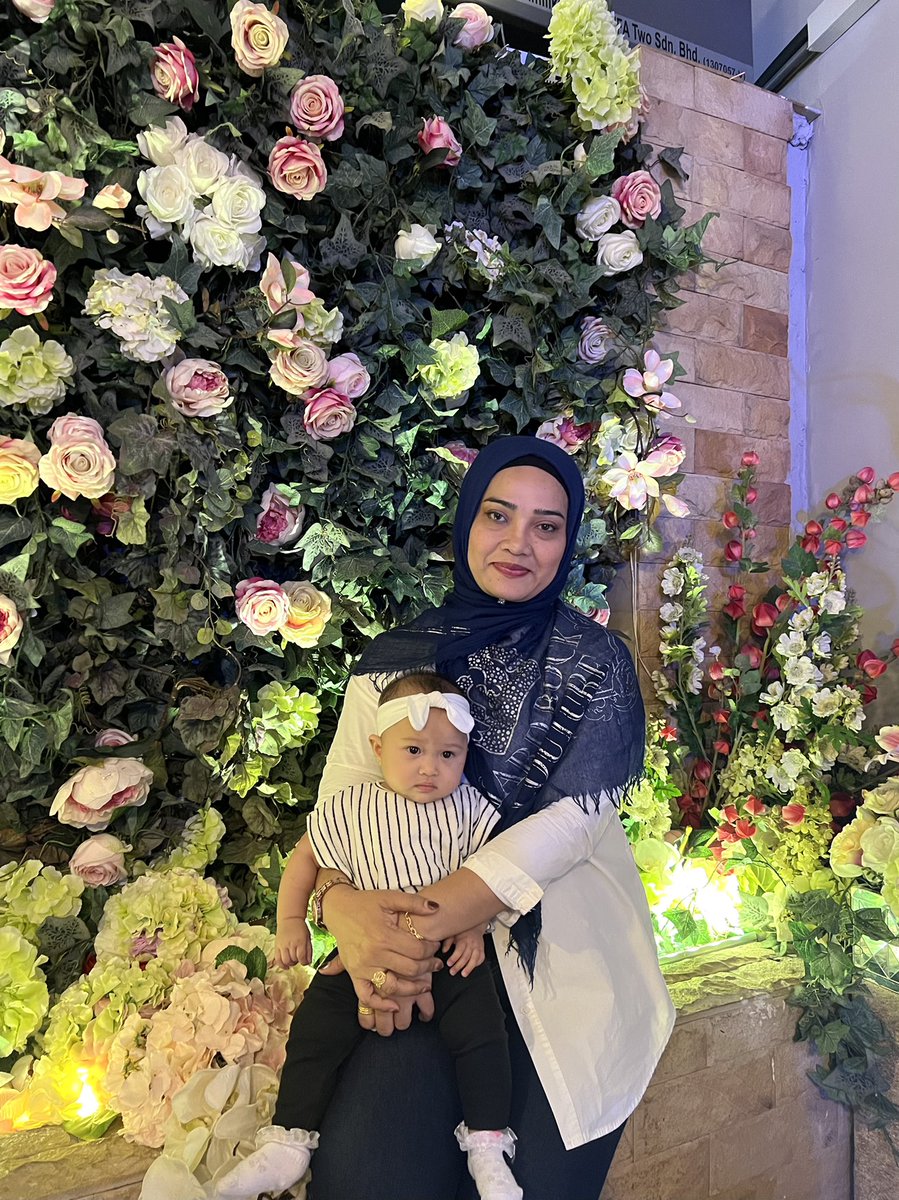 _fhnis's tweet photo. May Allah grant my mom endless blessings. Ya Allah, give my mom good health, a long life, keep her safe, turn her sadness into happiness &amp; give her the strength to break free from anything that’s breaking her, she deserves it. https://t.co/CFSPHvmks4