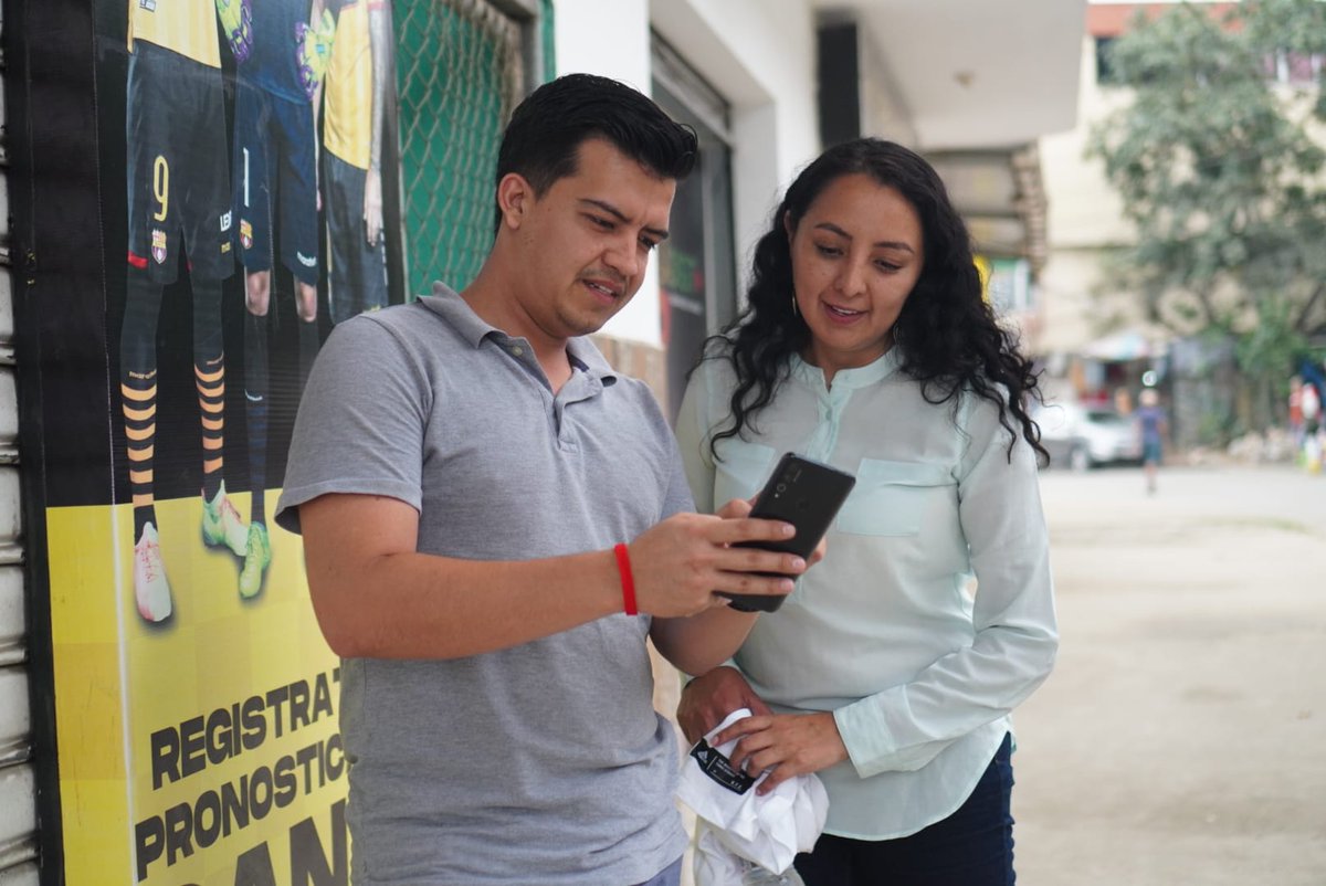 Que bueno es regresar al cantón Camilo Ponce Enríquez, compartiendo  momentos especiales y afianzando propuestas para el bienestar de nuestras familias azuayas  23-25 💙
#Azuay #IdentidaAzuaya #PonceEnriquez #sumamosparaconstruir #Elecciones2023