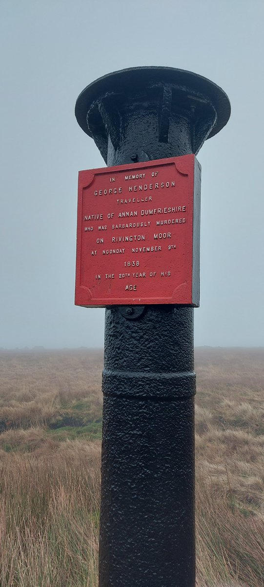 DarkTalesBlog's tweet image. On Winter Hill in Lancashire, close to the enormous Winter Hill transmission mast, is a memorial known as Scotsman's Stump. It memorialises travelling salesman George Henderson, who was shot dead in a robbery during a thick fog in 1838