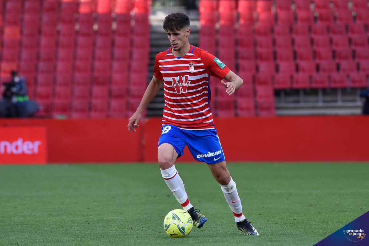 enelminuto91's tweet photo. 🔵⚪ | MERCADO DÉPOR

🗣️ Informa el periódico granadino "Ideal" que el Deportivo habría solicitado la cesión del joven defensa de 22 años del Granada, Pepe Sánchez.

🔁 La información llega tras la salida confirmada esta mañana de Borja Granero.

👉 @GxlDeVillares https://t.co/fAEhe8WtqA