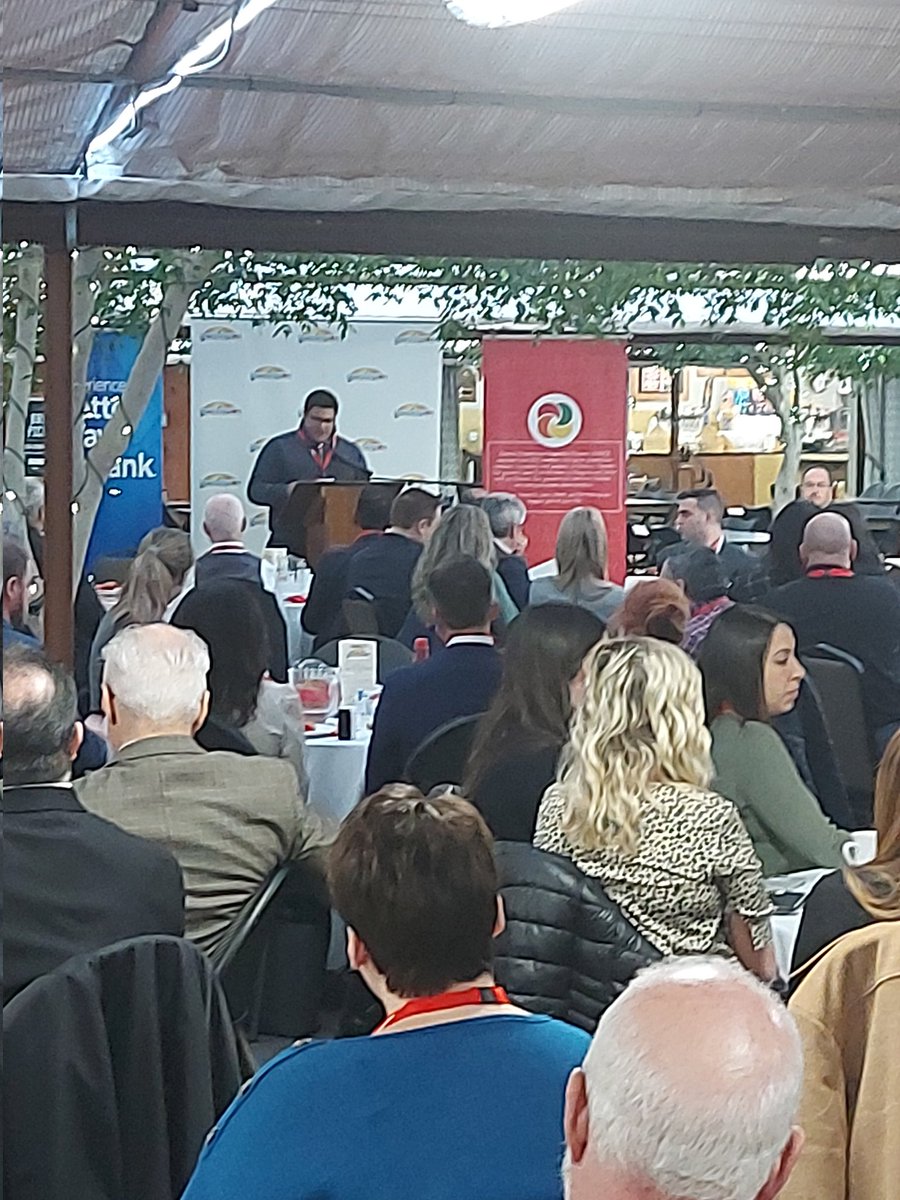 Celebrating accomplishments at the <a href="/Leam_Chamber/">Leamington Chamber</a> Mayor's Breakfast and learning of priorities for the next four years. Great to be able meet in person. <a href="/KingsvilleOnt/">Town of Kingsville</a> <a href="/TownOfPelee/">Township of Pelee</a> <a href="/TweetLeamington/">Leamington</a>