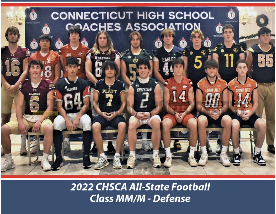 mike2obrien's tweet photo. Great night last night at the All-State Banquet 
-All-State RB💚
-All State Acaedmic Team💚
@CoachAntSalvati @GHSfootball19 https://t.co/nmX8bb3p3D