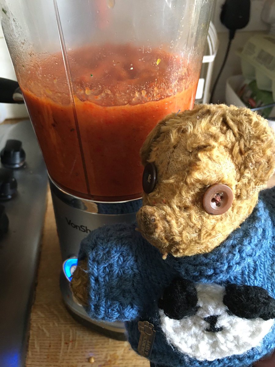 spyteamHQ's tweet photo. @HedgehogHelveti Very nice. I made lots of soup today with veggies too https://t.co/DTi1qJCjzt