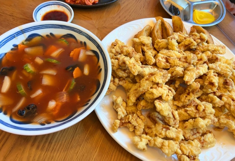 순천 중국집 추천 순천만국가정원앞
탕수육 짬뽕 간짜장이 맛있는 황금성

m.blog.naver.com/ds4cdl/2229746…