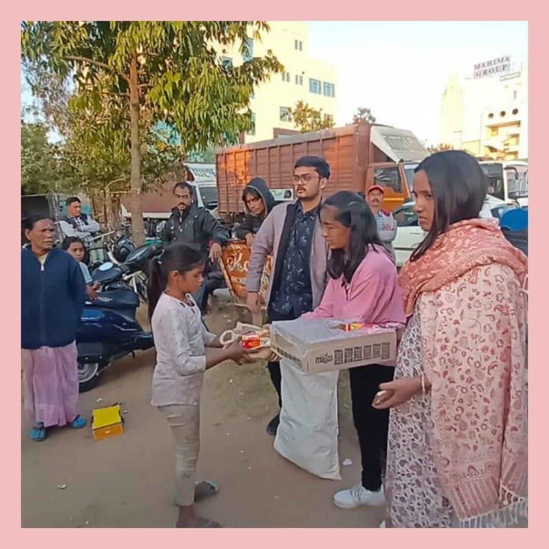 ShaktiFIndia's tweet photo. "Blessed to celebrate with these little ones #birthday #ngokids #charity " 🎂 https://t.co/JJS46WuMhe