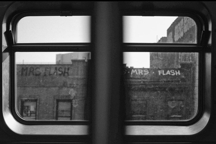 digitalnnyc's tweet image. I miss shooting street, I need to get out and start shooting 🫠

📸: Fujifilm x100v
#x100v #fujifilm #nycstreet #streetphotography @FujifilmX_US