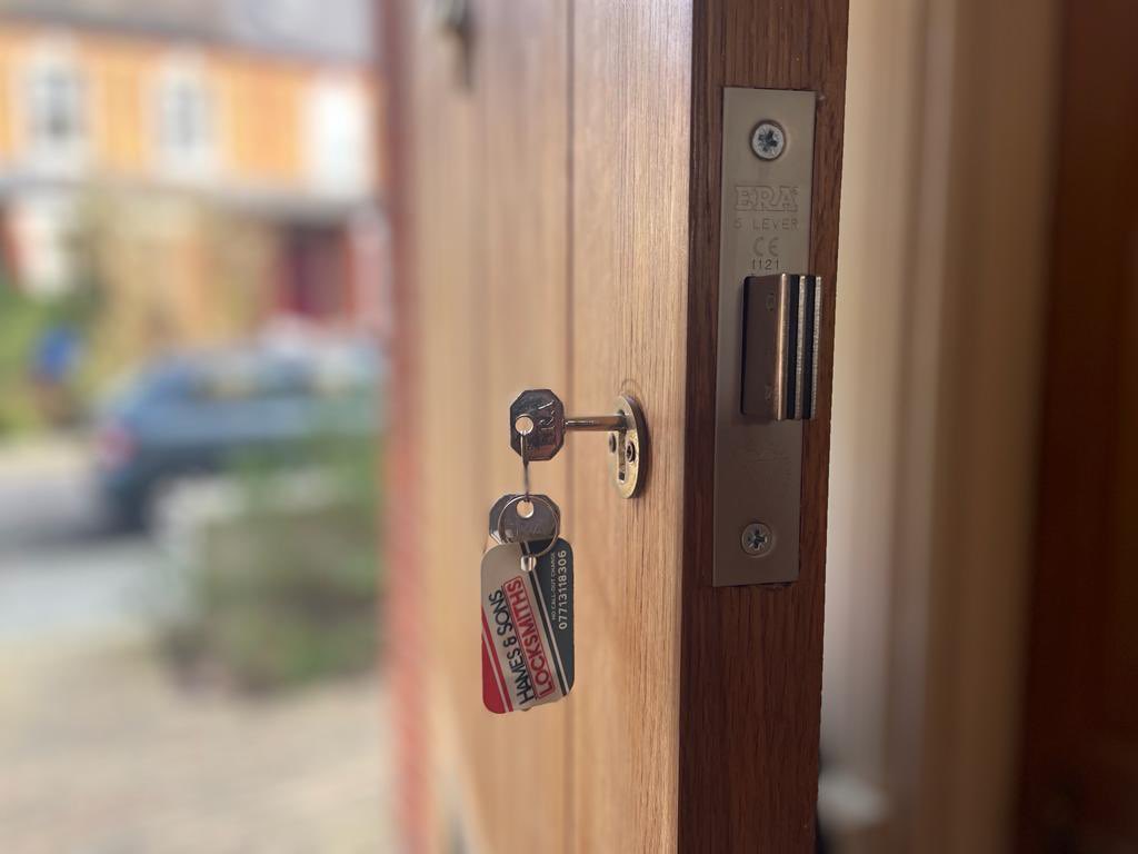 Are you having problems with your door lock? Do you want a lock upgrade? 
Have you just moved house? 

Whatever your reasons, get in touch with us on 07713118306.

hamesandsonslocksmiths.co.uk 

#Hamesandsonslocksmiths #locksecurity #homesecurity #locksmithservice #localbusiness