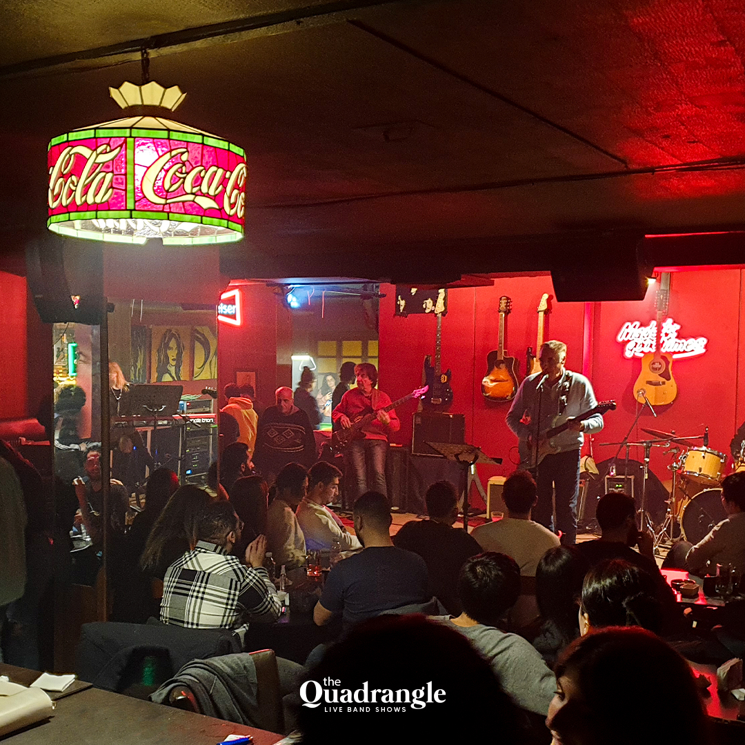 The_quadrangle's tweet photo. The Quadrangle, where good music and great people are found, enjoy quality times with us.
#thequadrangle #goodmusic #Goodtimes #funtimes #drinks https://t.co/FzLQie40Vv