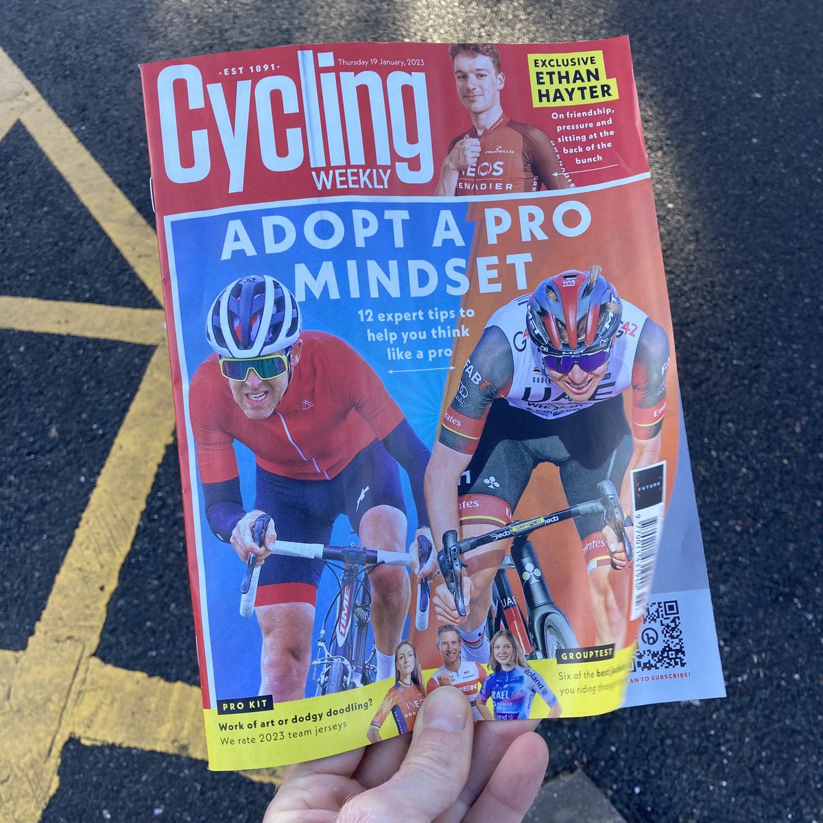 Simon Warren tweet media