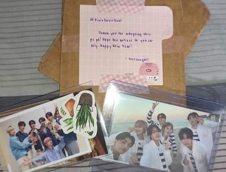 PixieFoxieDust's tweet photo. 💌~#Cax_mails 
Hiii @heesungki1 OT7 IS HOME🥹🥹🥹 MY 2ND PRIO OT7 PC!!! THANK YOU SO MUCH FOR THISSSS!!! TILL OUR NEXT TRANSACTION!!!❤️

🛒~#HappieCaxie 
💳~#PixieFoxieCollection https://t.co/mE2KqEK5rB
