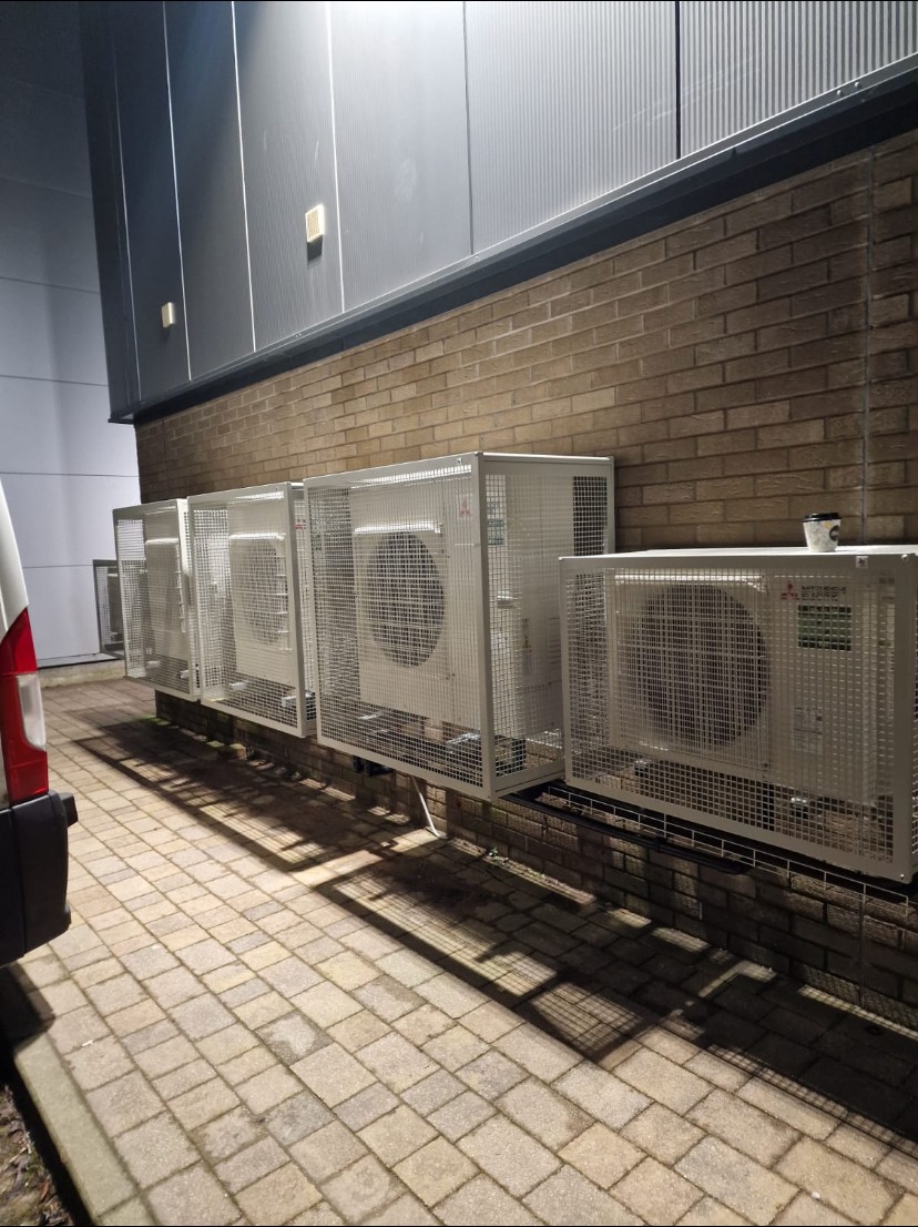CoolwaveInfo's tweet photo. It's been a busy start to 2023 for our team! And a cold one!❄️🥶

Some great progress being made in Glasgow. 

Providing heating and cooling solutions nationwide visit https://t.co/9eNxqpqJQE to see more. 

#hvac #heating #cooling #aircon #AC #airconditioning https://t.co/CklKSkM5u7