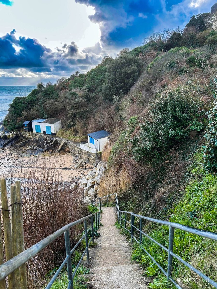 JuLyBour's tweet photo. 𝗖𝗼𝘁𝗲𝗻𝘁𝗶𝗻 𝘂𝗻𝗶𝗾𝘂𝗲 𝗽𝗮𝗿 𝗻𝗮𝘁𝘂𝗿𝗲 💙💦 

𝐼𝑙 𝑓𝑎𝑢𝑡 𝑡𝑜𝑢𝑗𝑜𝑢𝑟𝑠 𝑢𝑛 ℎ𝑖𝑣𝑒𝑟, 𝑝𝑜𝑢𝑟 𝑏𝑒𝑟𝑐𝑒𝑟 𝑢𝑛 𝑝𝑟𝑖𝑛𝑡𝑒𝑚𝑝𝑠. ❄

📍 Port-Bail sur mer
📍 Jobourg
📍 Barneville-Carteret
📍 Sciotot https://t.co/0i5KSiksSa