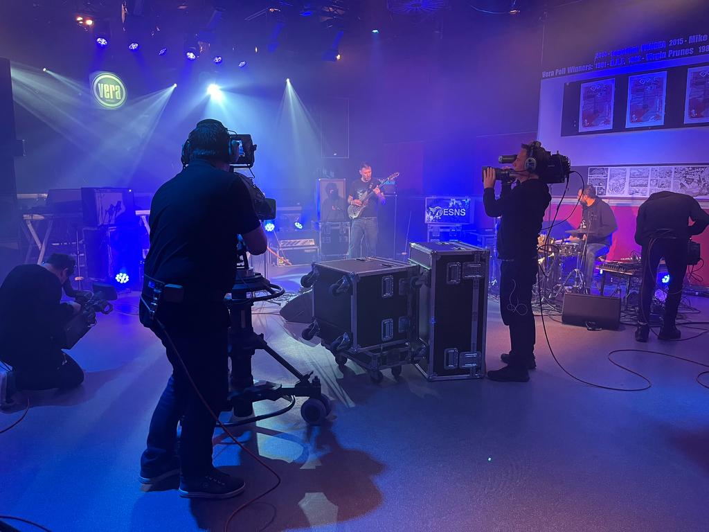 Pro-Time Broadcast tweet media