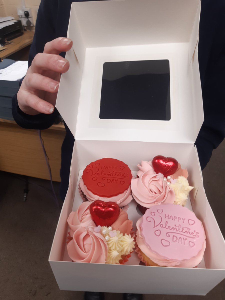 My niece @sophiemokler is taking orders for her Fabulously Free From gluten (and dairy) free cupcakes, only £10 for 4,<a href="/ExpressFM/">Portsmouth’s Express FM</a> <a href="/bbchw/">BBC Hereford & Worcester</a> <a href="/theandrewe/">Andrew Easton</a> <a href="/djiandavies/">Ian Davies</a> <a href="/YourHereford1/">Your Herefordshire</a> <a href="/HerefordHourbiz/">#HerefordHour🕐</a> <a href="/newsynicola/">Nicola Goodwin 🎙️📺📚🏊‍♀️🏉</a> <a href="/PaulSwampyMarsh/">Paul Marsh 💙</a> <a href="/SunshineRadio/">Sunshine Radio</a>  #ValentinesDay2023Cupcakes #HerefordHour