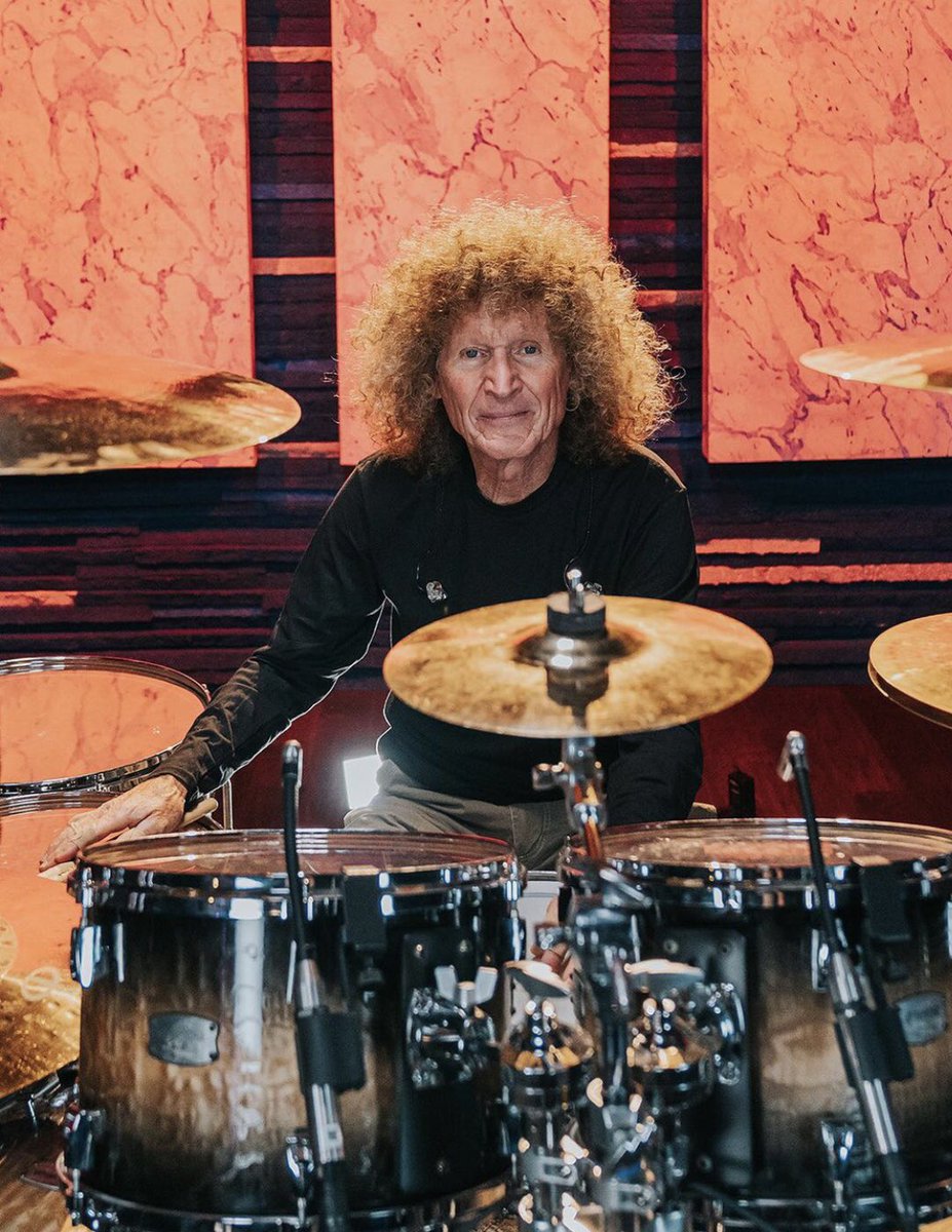 Mayka1203's tweet photo. This Friday @tadrums breaks down “Here I go again” 🥁🔥👑🙌🏻 #tommyaldridge https://t.co/XMPKkrSjlV