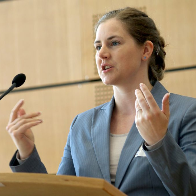 "Ich liebe es, Menschen dabei zu unterstützen, der beste Redner zu werden, der sie sein können.” Buchen Sie ein #Debattiertraining mit unserer #Debattiertrainerin Sarah T.P. Andiel!
debate-consult.de/team/sarah-t-p…