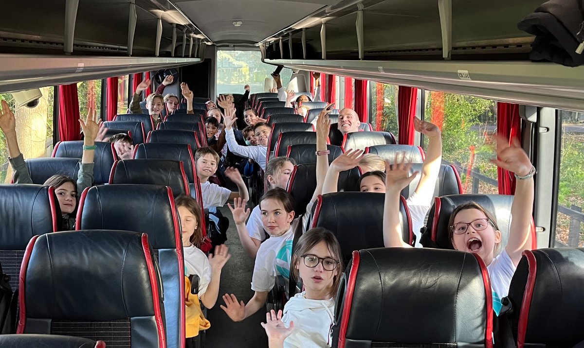 WHP_Music's tweet photo. Excited Year 6’s heading to the O2 arena @WHP_Music @WestHillPark @Youngvoices2023 https://t.co/0GKrbzKnsO