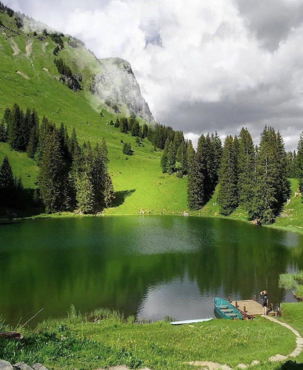 collapsed24's tweet photo. Switzerland 🇨🇭 https://t.co/sCKvP3cMTQ