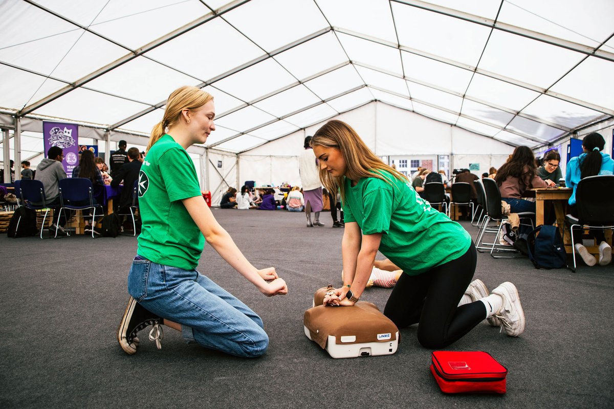 GuildofStudents's tweet image. Have you heard about next week's society tasters and micro-volunteering sessions? 😍

From @UoBFirstAid to @sobersocialsuob, we have lots of #studentgroups taking part. So, if you'd like to try something new, make sure you explore all sessions and sign up: uobefestival.bham.ac.uk