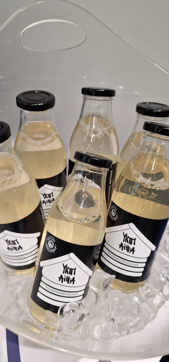 Täällä ollaan ja vilinä käy! 👌🏻 Tule moikkaamaan ja maistelemaan @yrttiaitta’n kuusenkerkkäjuomaa. Osallistu samalla arvontaan ja voit voittaa loman Pohjolan rengastielle! 

Osasto on 6f48. 

#matkamessut #matka2023 #matkamessut2023 <a href="/Pohjolanrengast/">Pohjolan rengastie</a>