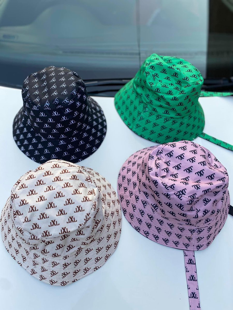 gxdly_otxfresh's tweet photo. Hat R400 each 
WhatsApp 0659431950
More various colours available LXCVL CLOTHING 🔥🤺#absa #Thabang #xoli #LilWayne https://t.co/qfc6YNZ9B9