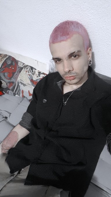 ja chorei bastante esse ano... e mamar? kd? n era essa a promessa? https://t.co/GGBxmMoWjE<a href="/tag/novafotodeperfil"class="tags"><span>#novafotodeperfil</span></a>
