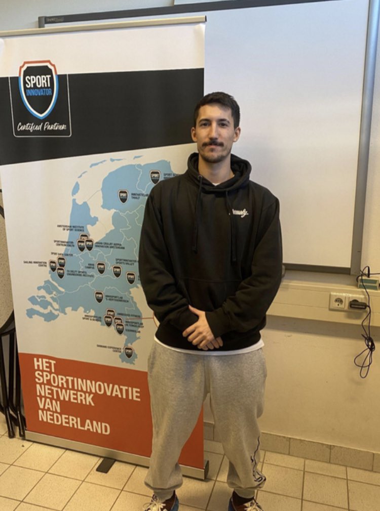 Carlos Rodríguez del CS de Iluminación recomienda realizar la FCT a través del programa #ErasmusPlus ya que su experiencia en Holanda ha sido muy buena, trabajando en INNOSPORTAB,  de LONGELREEP. <a href="/ErasmusFP/">Mi Erasmus en FP</a> <a href="/FPGalicia/">FP Galicia</a> <a href="/sepiegob/">SEPIE</a>