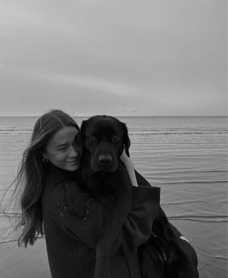 a beautiful day and a good morning 🤍
#thursdaymorning #dog #dogsoftwitter #morningmotivation #goodmorning #bomdia #BuenDia #BuenosDias #europe #labrador #blackandwhite #bw #photooftheday #photographer #photo