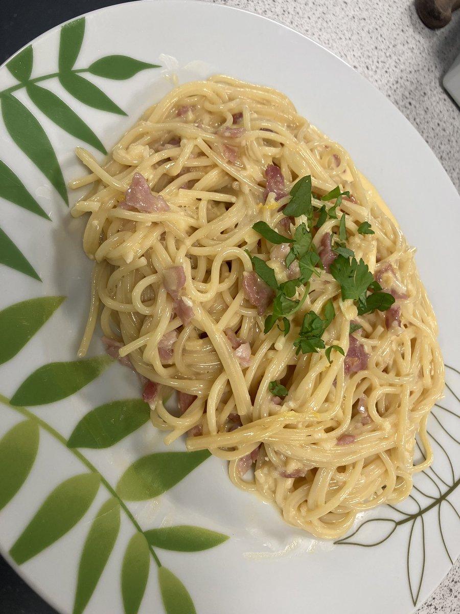 Successful morning for S3 PC ⭐️ 

Developing practical skills making spaghetti carbonara whilst linking to the Scottish dietary goals. Well done 🙂 <a href="/BoclairHE/">BoclairHomeEconomics</a>