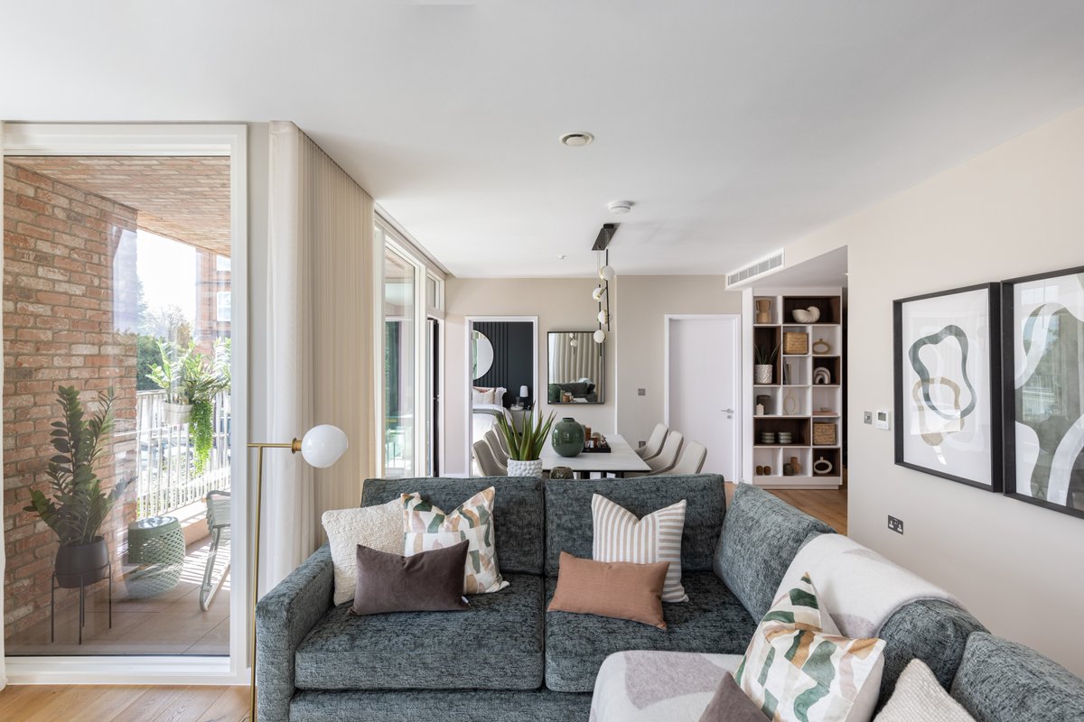 With light-filled, spacious design and a relaxing communal lounge, gym and wellness spa, enjoy luxurious living at Belle Vue in Hampstead.

Our community is minutes away from Belsize Park tube station, restaurants and supermarkets. Book your private viewing today:📱020 7980 8721